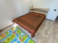 Кровать двухспальная 180х230 с матрцом с отделением под постель
