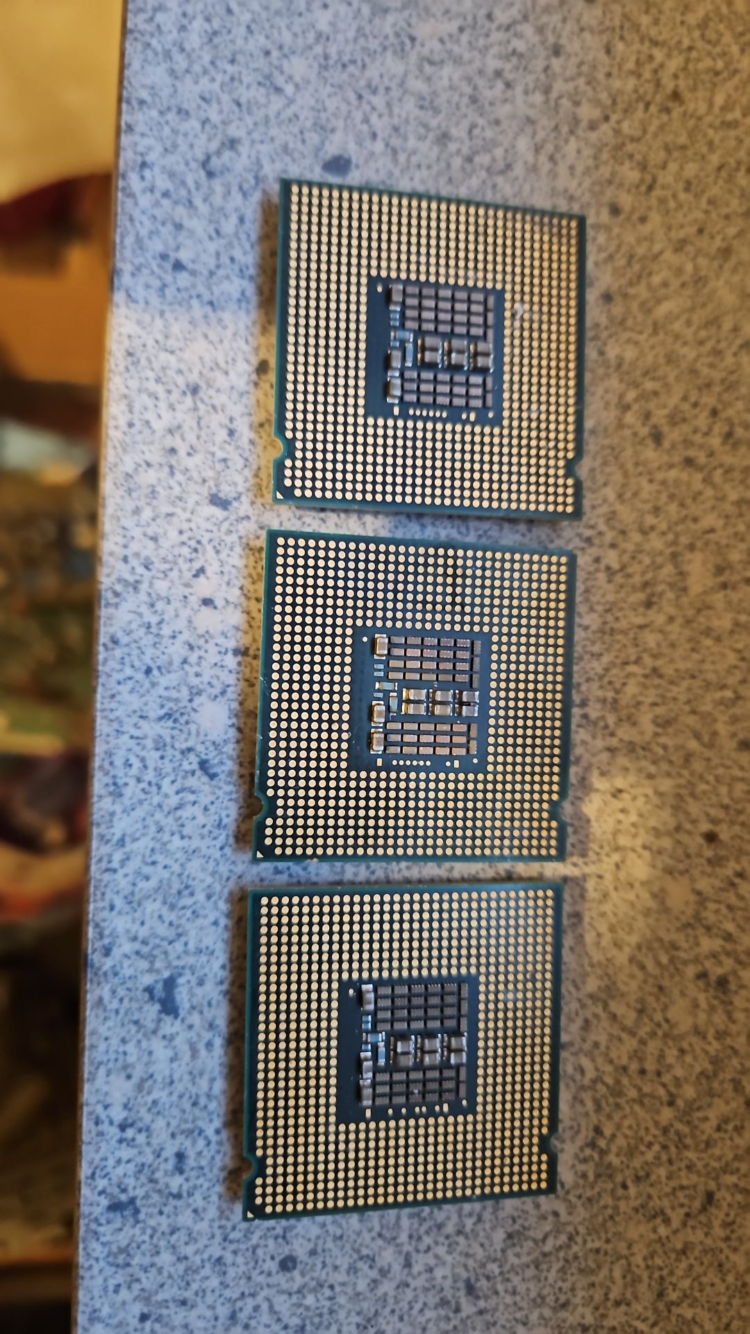 Lot 3 procesoare socket 775 guad q9450, q9550 si q9650