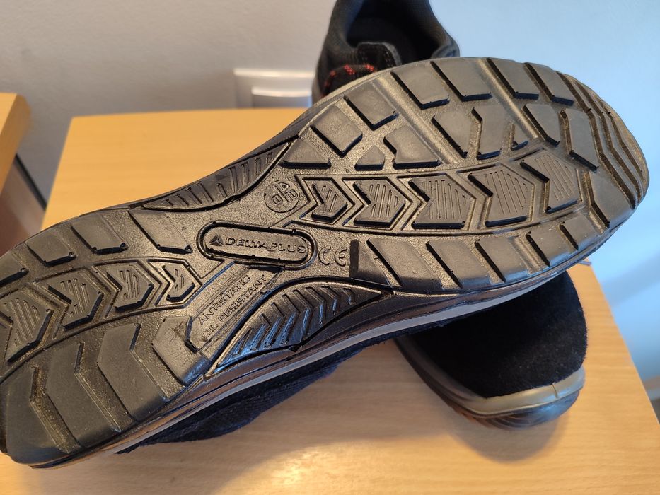 Pantofi de protecție delta