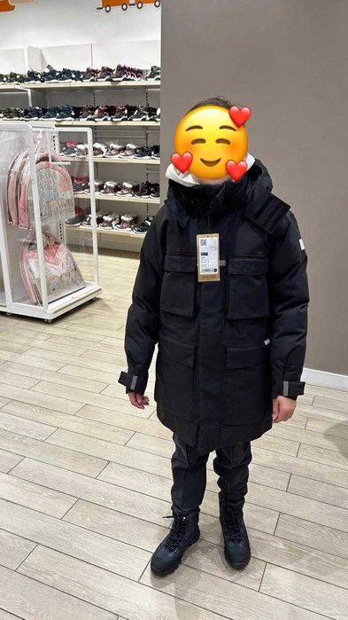 продам куртку Reima