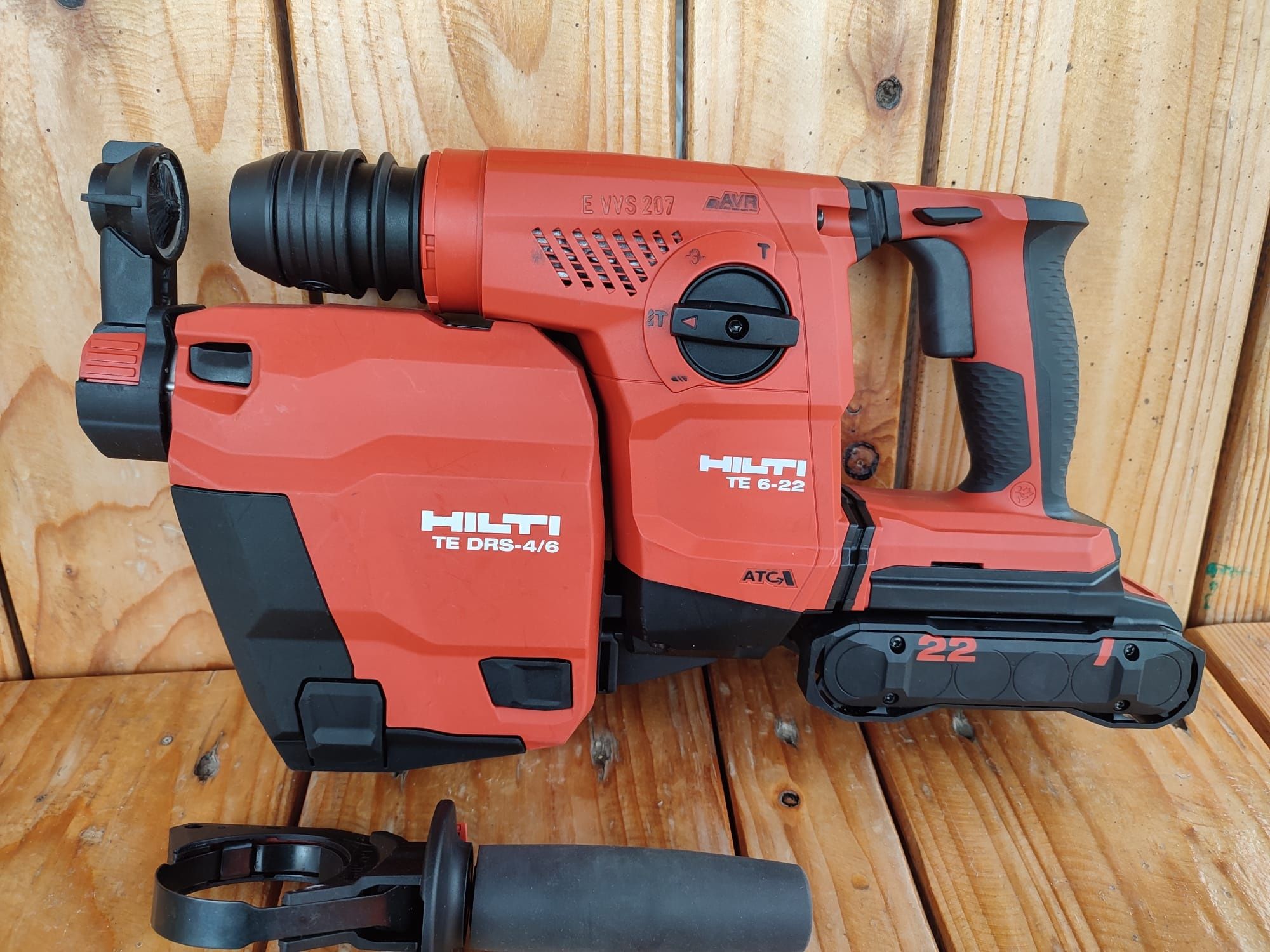 Hilti rotopercutor pe acumulatori cu aspirator