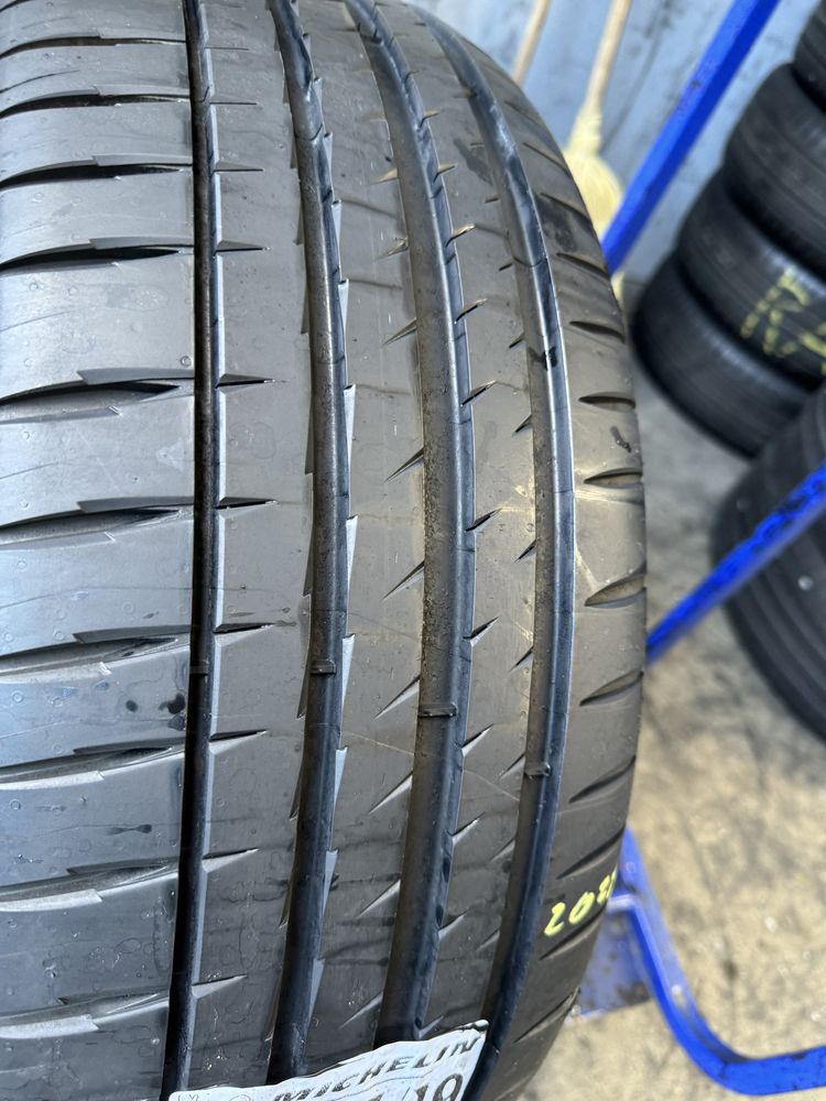 225/45/19 Michelin