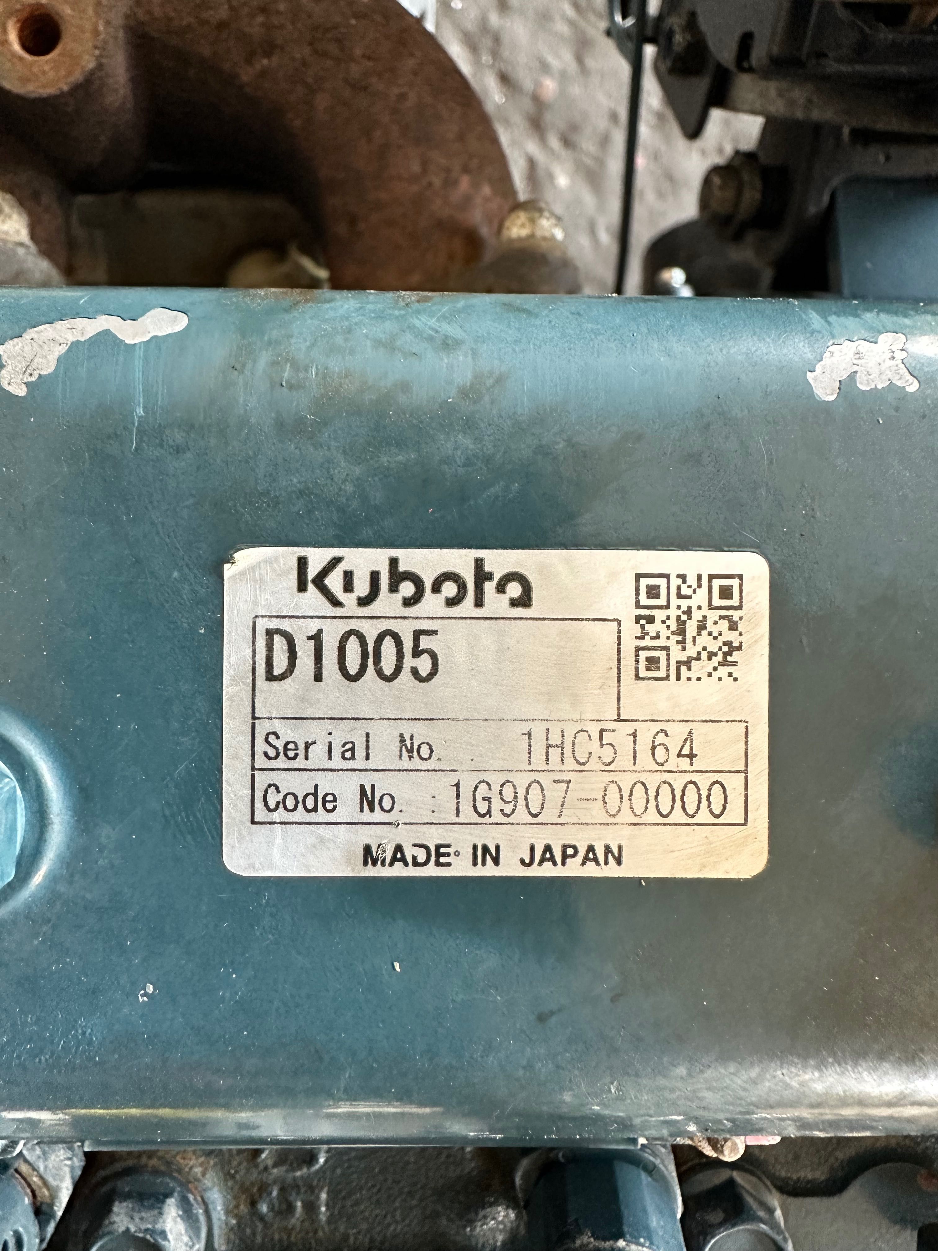 Vând motor Kubota