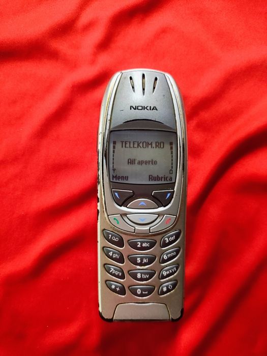 Nokia 6310i  ( decodat,)