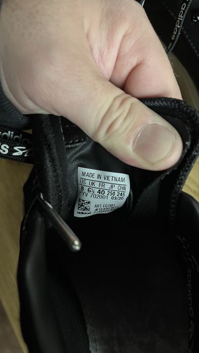 Дамски кецове Adidas Sleek