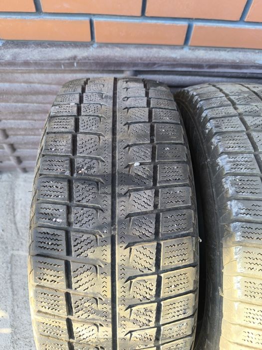 Қыстық дөңгелек Goodride 215×60×r16