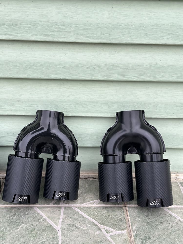 Накрайници M Performance и Akrapovic 90mm