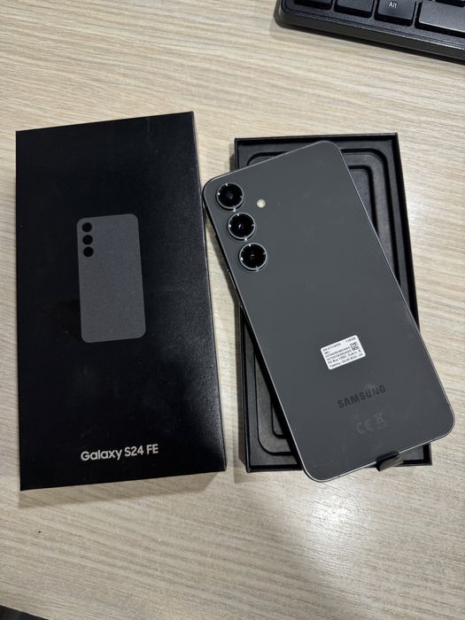 Samsung S24 FE, 8GB RAM, 128GB, 5G, Graphite, NOU/Neactivat!!!