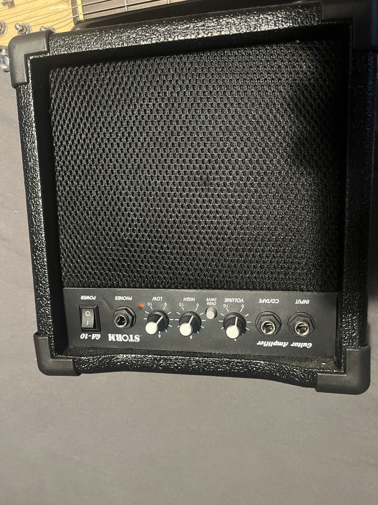 Електрическа Китара Storm FST-120 с 10W усилвател