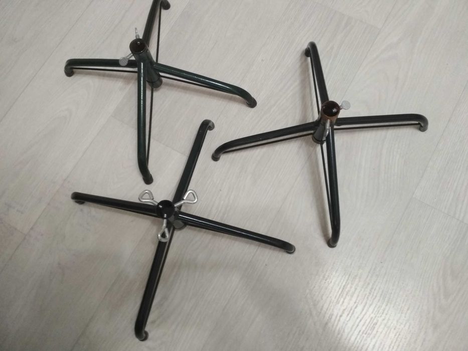 для искуственной елки Подставка !