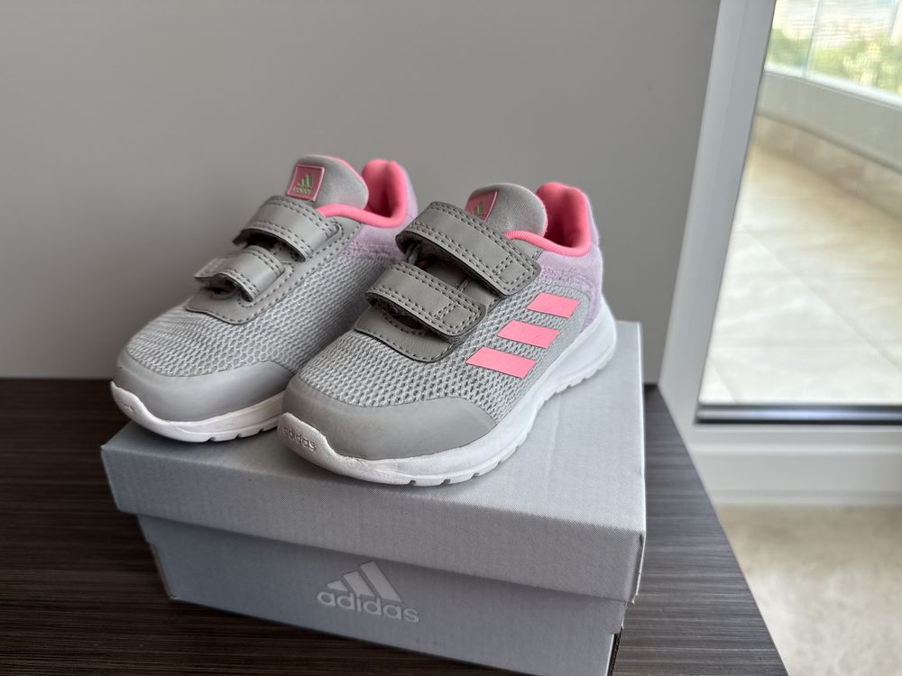 Adidas маратонки за момиче -21 размер