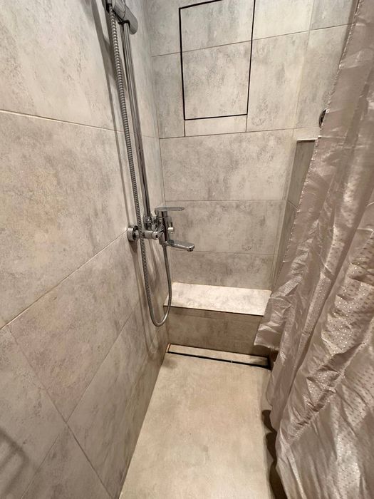 Сдаётся однокомнатная укомплектованая квартира на Шота Руставели. 500$