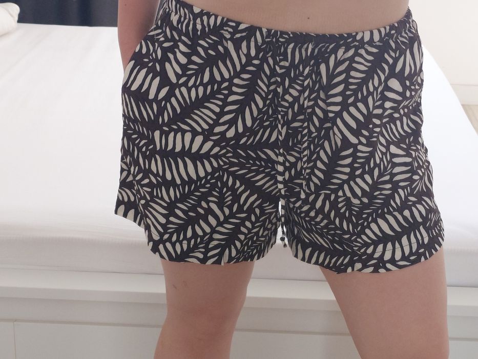 Pantaloni scurți H&M