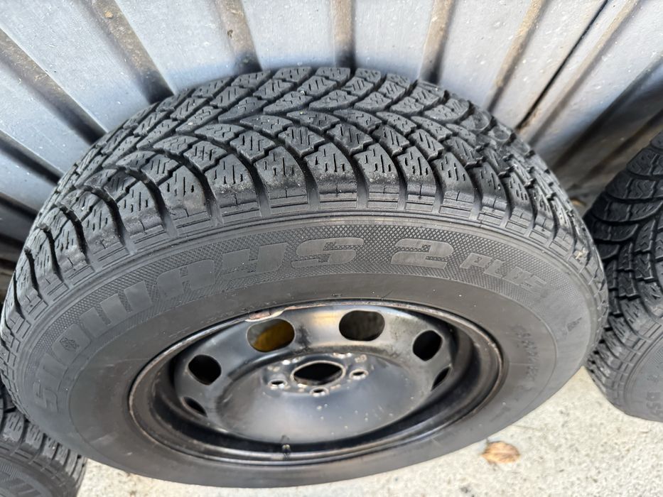 Железни джанти със зимни гуми Ласа14/5*110 187/80/14