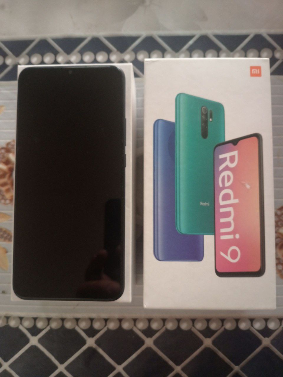 Redmi 9. 4+1/64 karobka dokument
