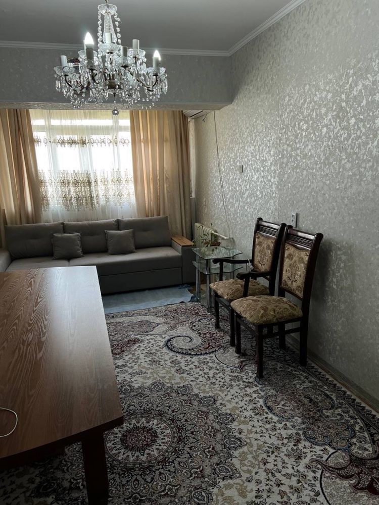Продаётся СРОЧНО 2х ком кв. ЦУМ, 74м2. Ор-р Аллея. Мирабадский район.