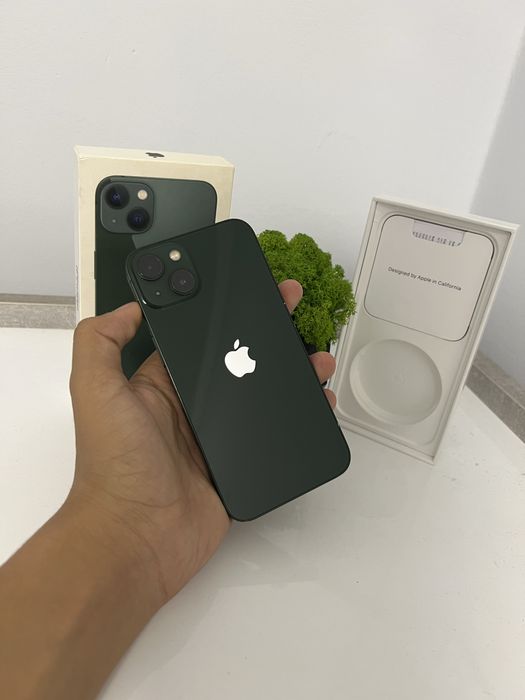 Iphone 13 green