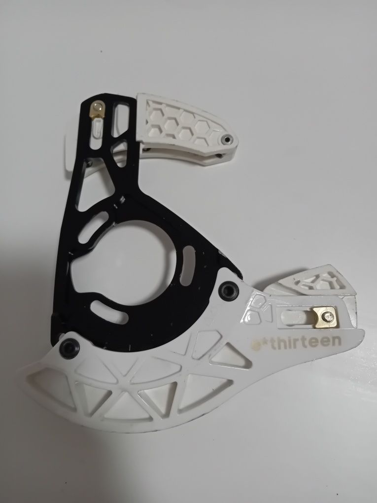 Vând 3 Chain guide e thirteen (LS1+și 2 LG1+) ghidaj lant , întinzător
