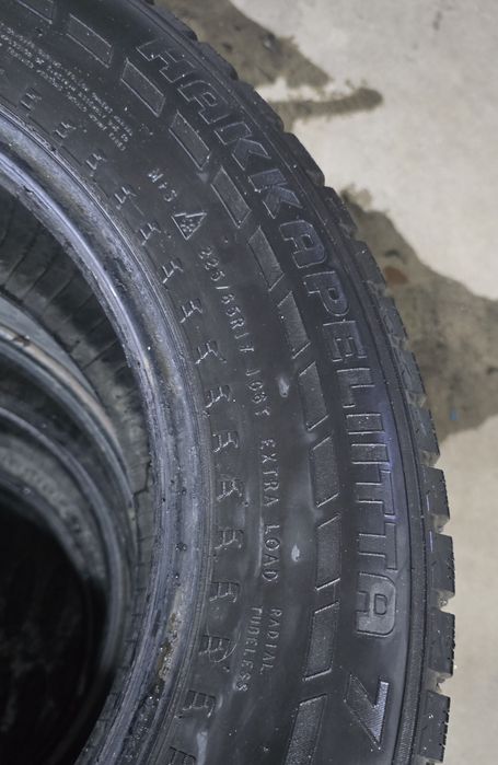 R 17 Nokian зимние шины комплект