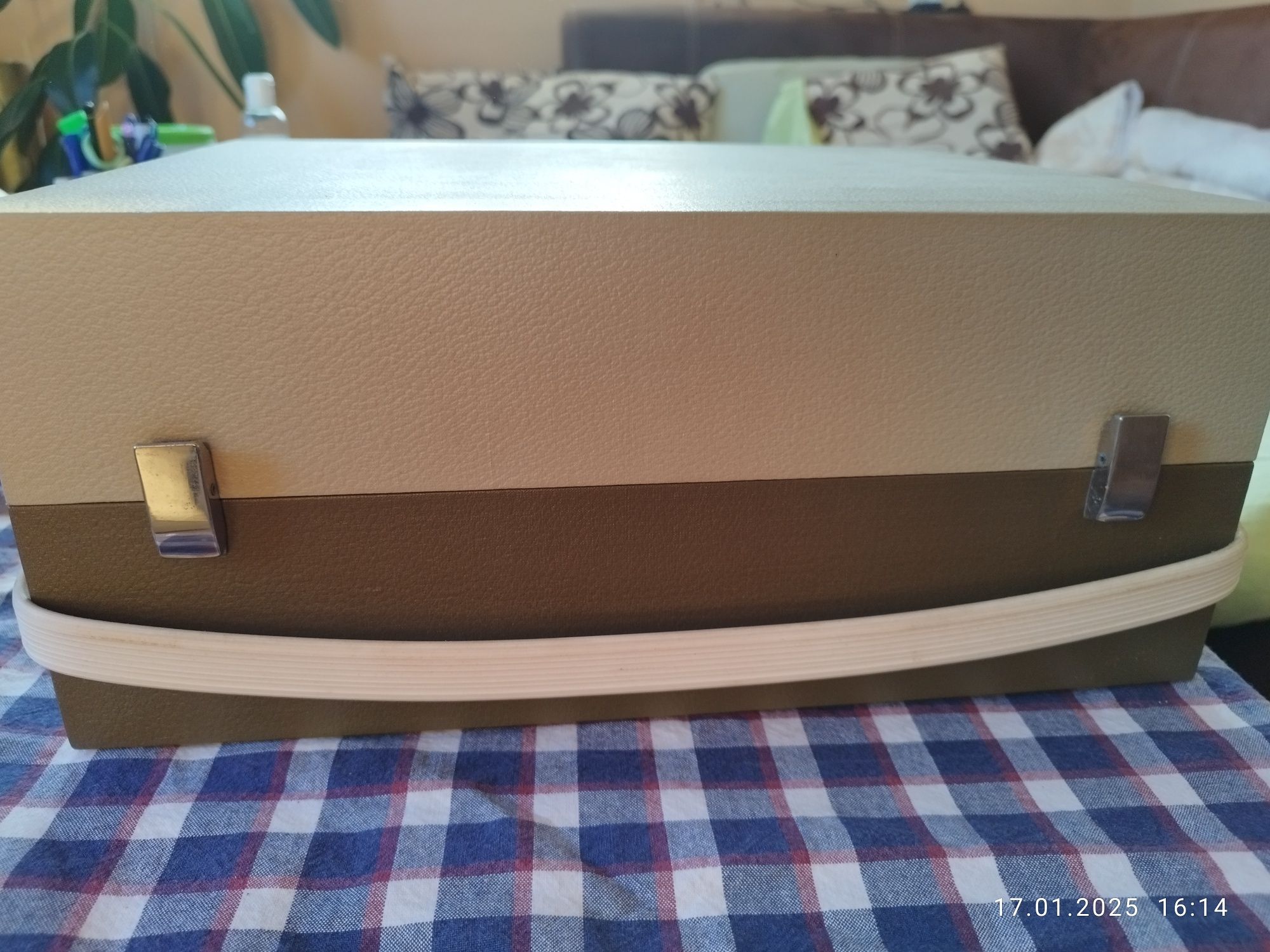 Грамофон ретро нов RFT 106