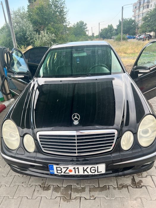 Mercedes E class w211