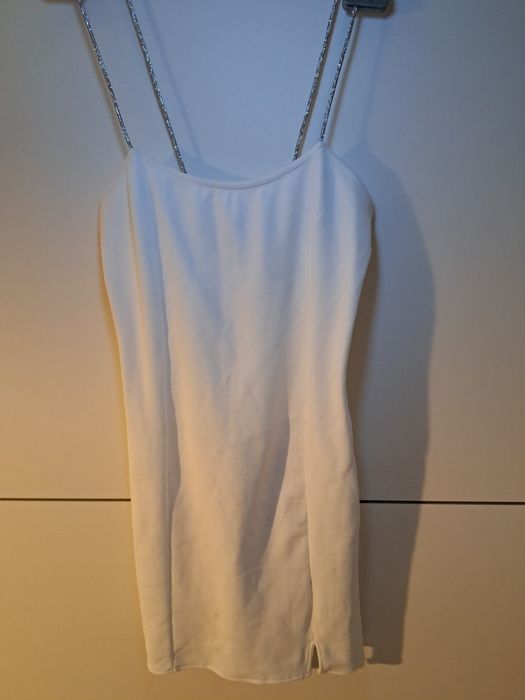 Нова рокля Bershka,гол гръб-блестяща топ цена С,М