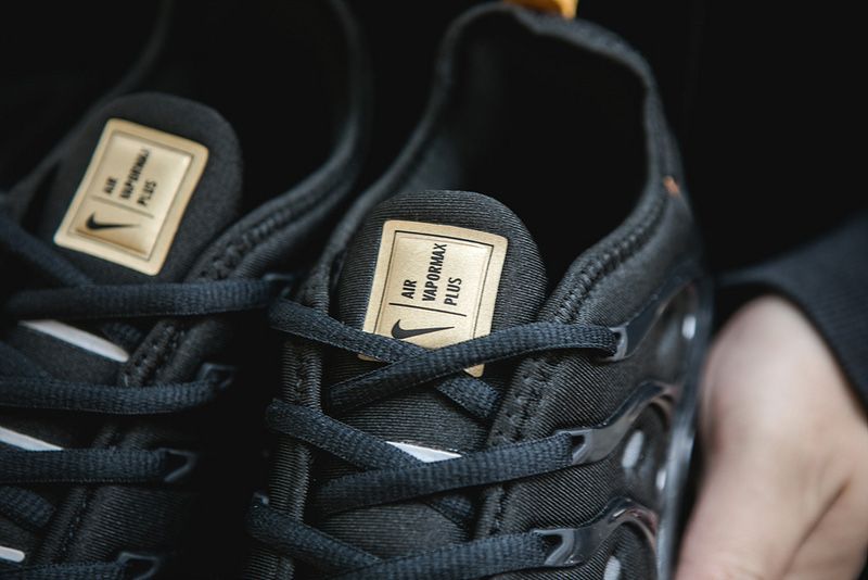 Nike Air VaporMax Plus Black Gold - *Разпродажба*
