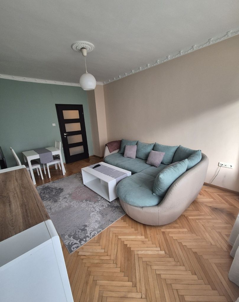 Дава се под наем Двустаен апартамент в София, Борово - 60 кв.м за 600 € - Снимка #2