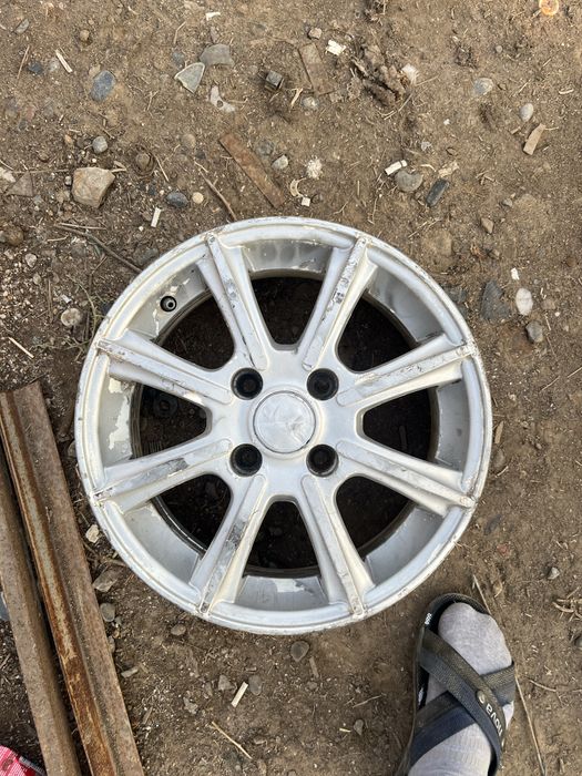 Диски в хорошем состояние только надо осведить