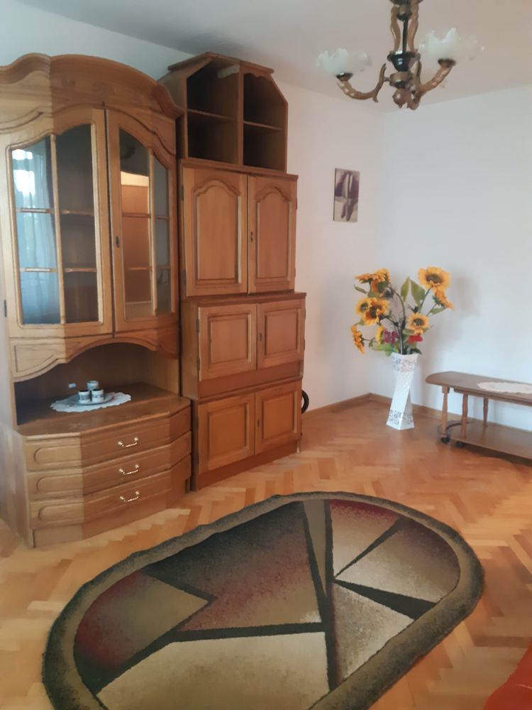 Apartament 2 camere decomandat,etaj 3 Radu Negru