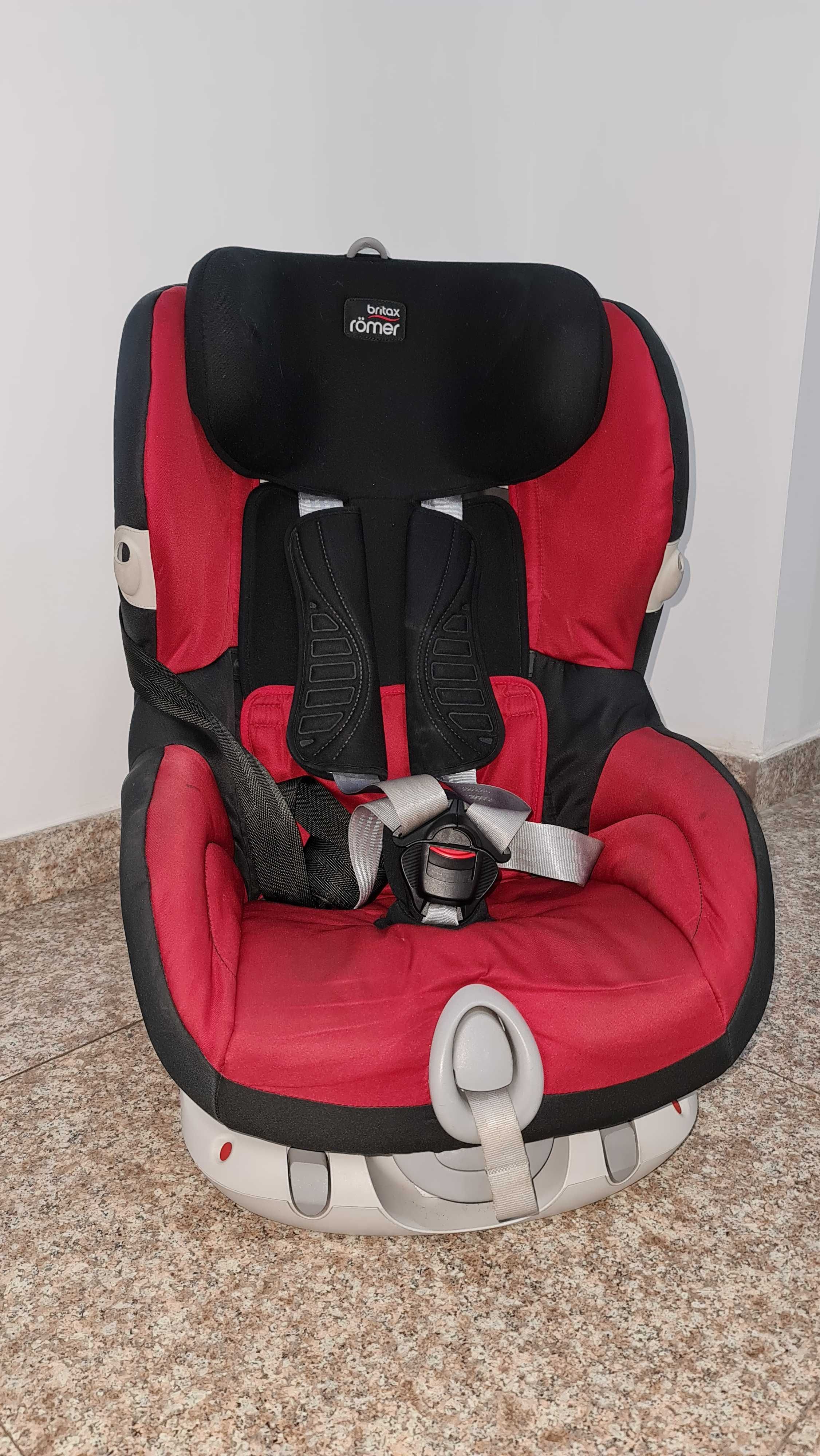 Scaun auto copii Britax Romer Trifix