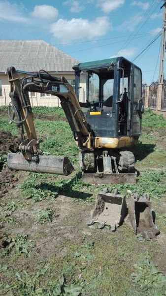 Lucrari cu miniexcavator si instalatii electrice