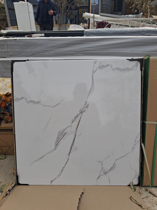 Керамогранит плитка кафель 60х60см толщина 8мм белая новая, кафел.клей