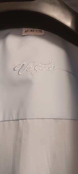 Мъжки костюм CARDUCCI и 2 бр. ризи "VEGEA"'