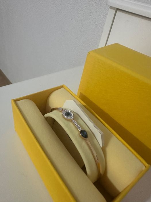 Гривна Swarovski