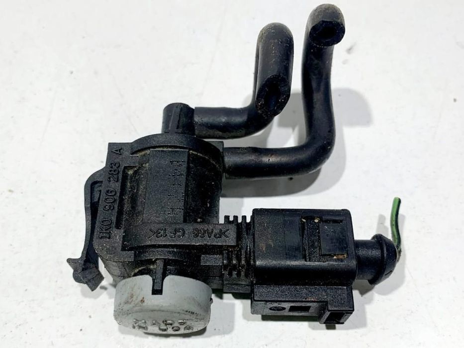 Supapa vacuum Volkswagen Touran (2003-2006) 1K0906283A