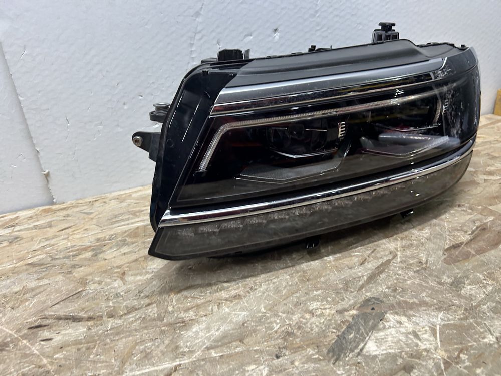 Far faruri VW Tiguan full led adaptiv 5NB941081 E  2016-2020
