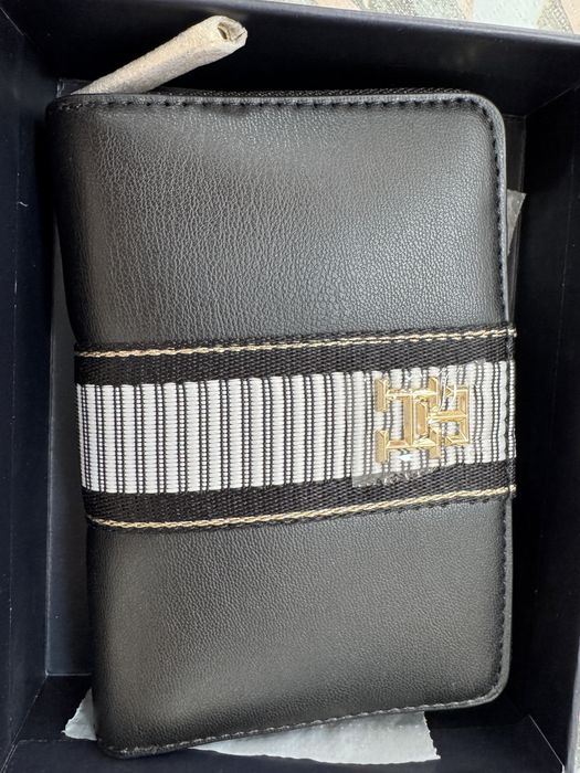 Vand portofel tommy hilfinger