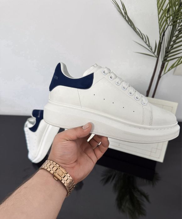 Adidasi Alexander Mcqueen albi