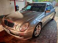 Mercedes E220 W211