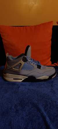 Jordan 4 university blue със кутия