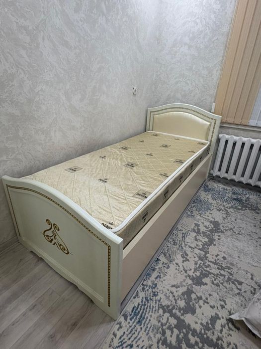 Продам односпальный диван. Состояние отличное. Не скрипит