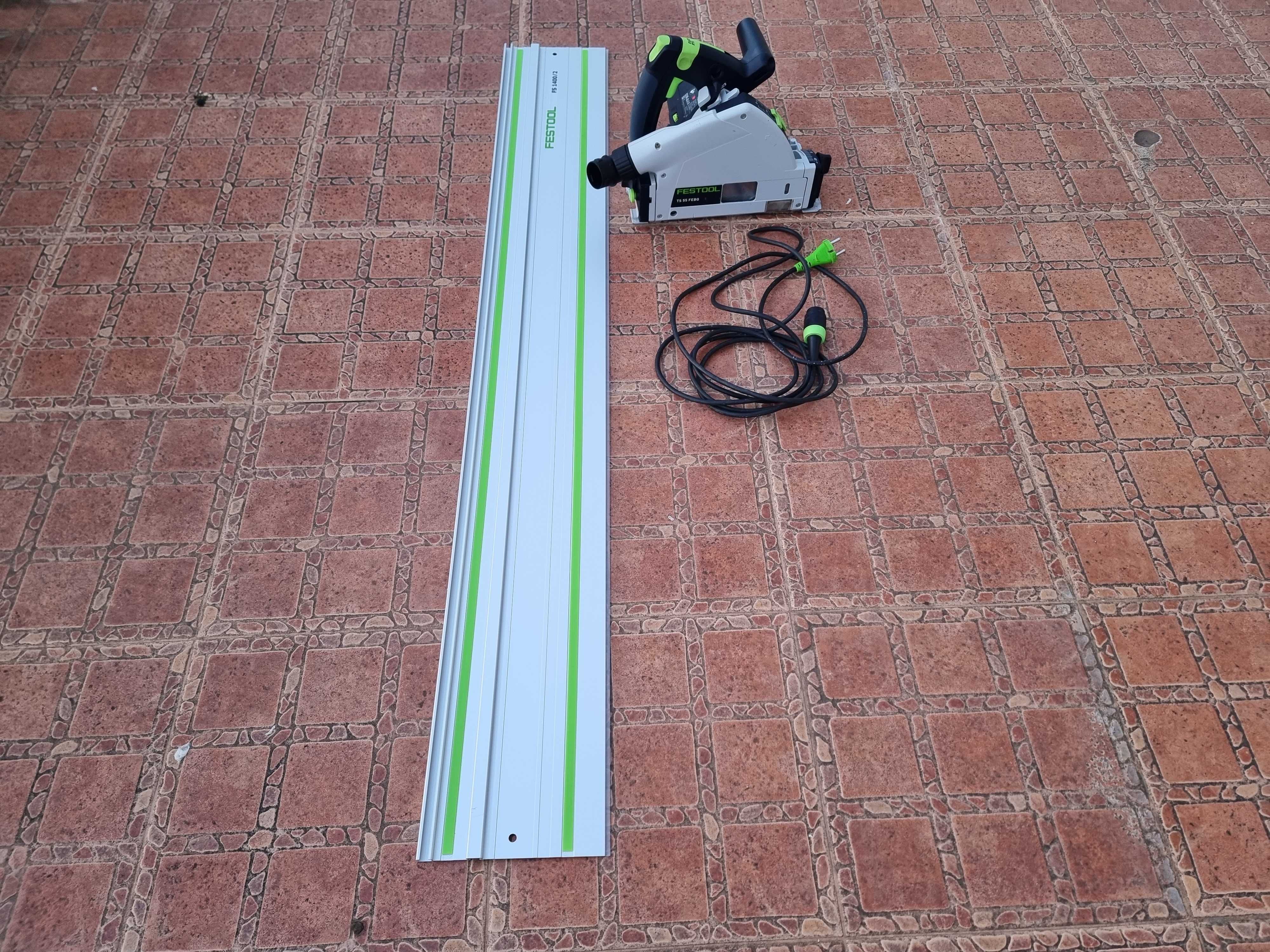 Festool TS 55 FEBQ  - потапящ циркуляр с шина