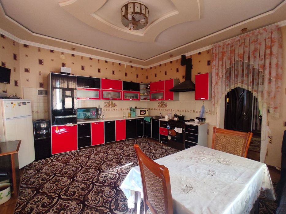 Евростил Ховли сотилади