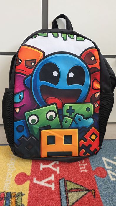 Раница Geometri Dash