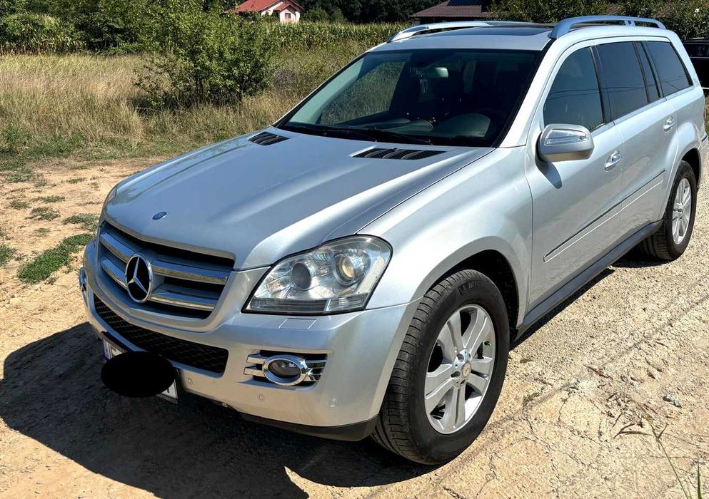 Mercedes GL 320 4Matic, V6 3.0 Diesel (260 CP)
