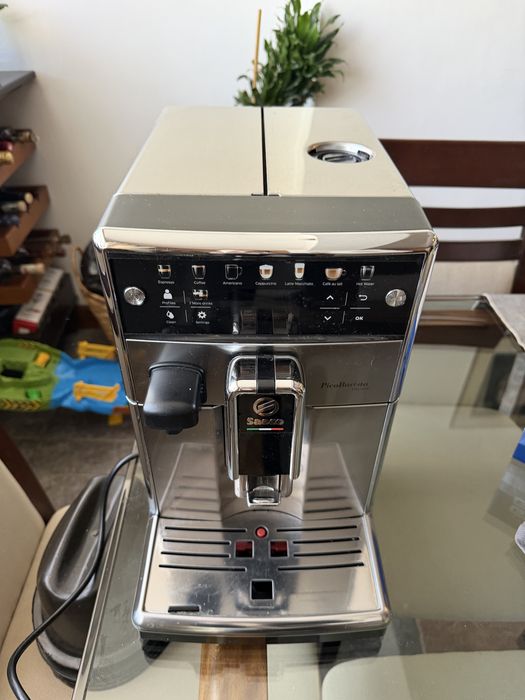 Кафе машина saeko робот със всички екстри