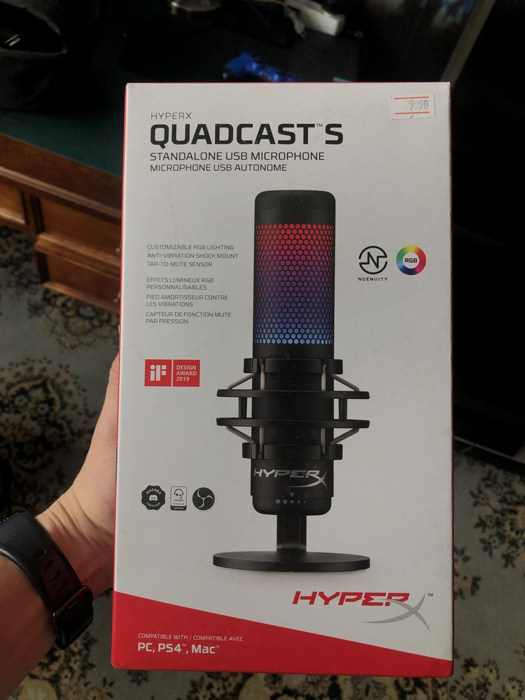 Продам микрофон Quadcast S