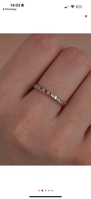 Продам кольцо с бриллиантами