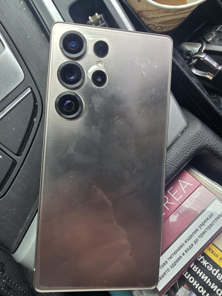 Продавам Samsung S25 ultra 512 ra БАРТЕР за Xiomi 15 ultram